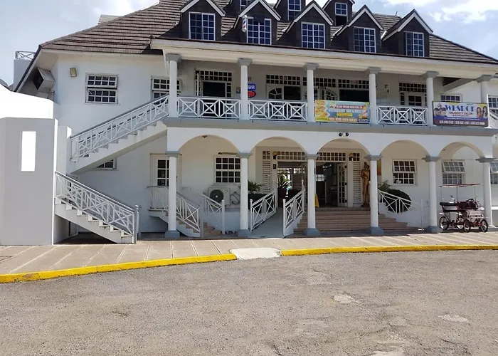 Ocho Rios 4 Star Hotels near 