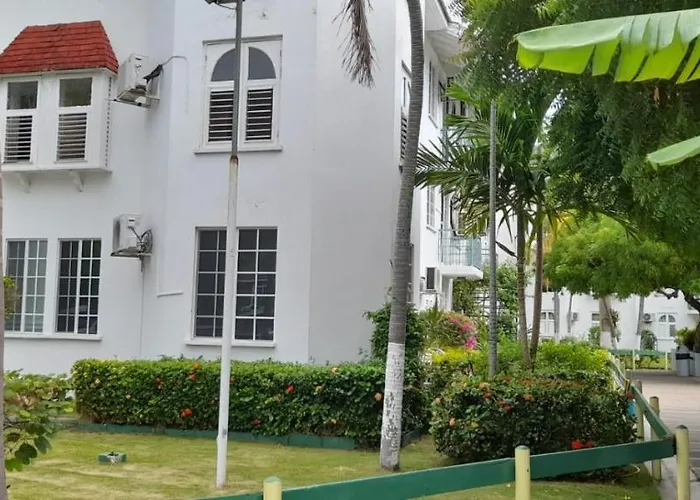 Ocho Rios 4 Star City Center Hotels