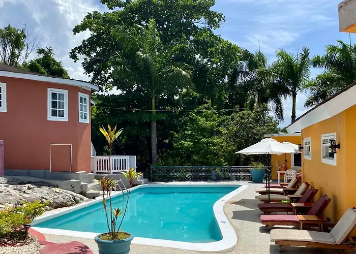 Montego Bay Hotels near Memoriale a Franklin Delano Roosevelt with shuttle service