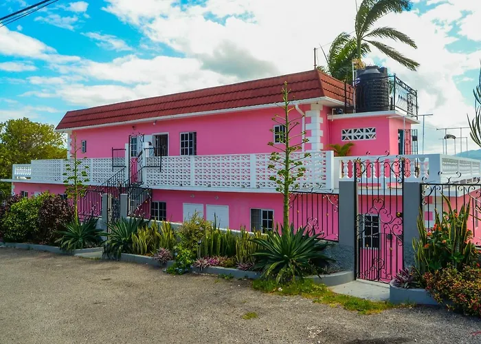 Montego Bay Hotels With Amazing Views near 