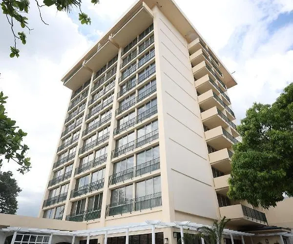 Holiday Cottages in Kingston near Emancipation Park