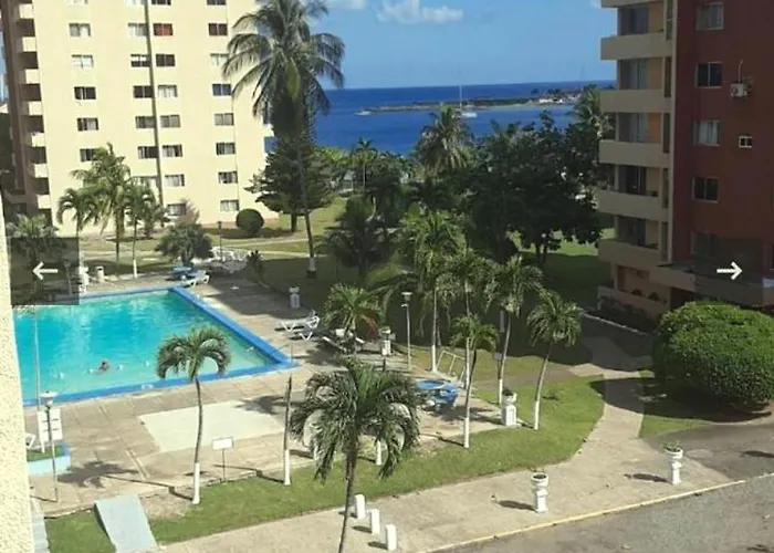 Ocho Rios Hotels With Pool near Ocho Rios Clock Tower