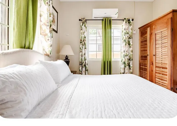 Treasure Beach Family villas