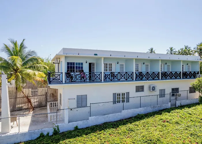 Luxury Hotels in Treasure Beach