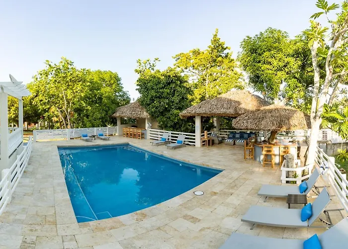 Best Lucea Cheap Hotels For Families With Kids